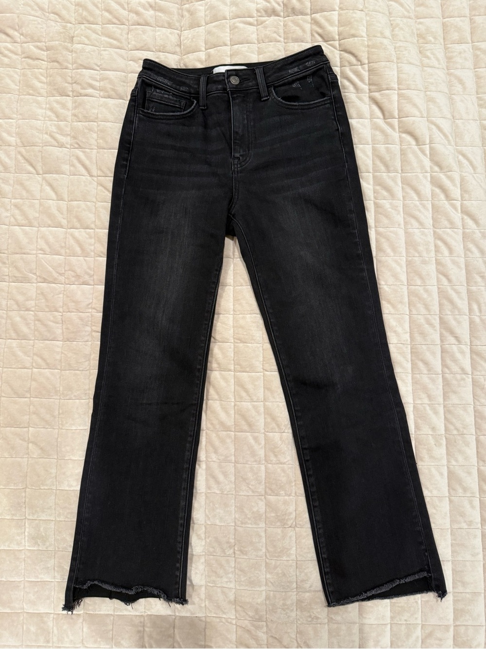 Vervet High-Rise Black Cropped jeans with Raw Hem